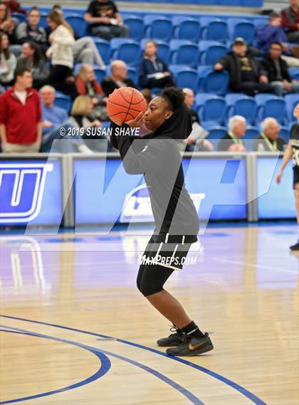 Thumbnail 2 in Franklin vs Central (MIAA Division 1 Semifinal) photogallery.