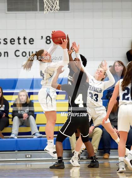 Thumbnail 2 in Franklin vs Central (MIAA Division 1 Semifinal) photogallery.
