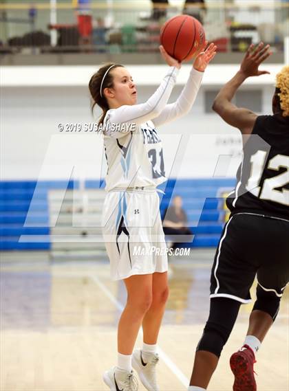 Thumbnail 1 in Franklin vs Central (MIAA Division 1 Semifinal) photogallery.