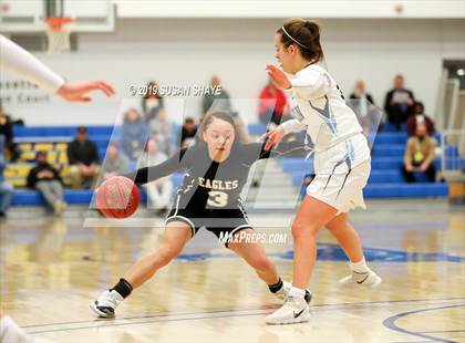 Thumbnail 2 in Franklin vs Central (MIAA Division 1 Semifinal) photogallery.