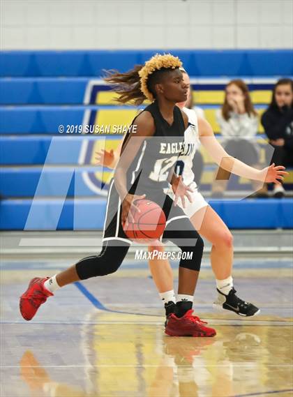 Thumbnail 1 in Franklin vs Central (MIAA Division 1 Semifinal) photogallery.
