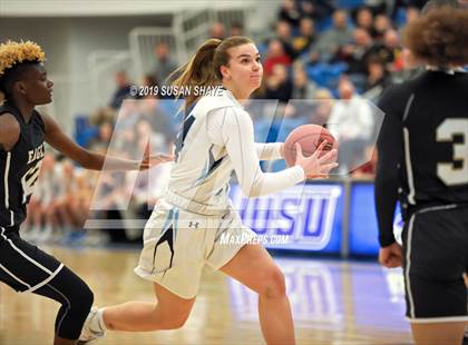 Thumbnail 1 in Franklin vs Central (MIAA Division 1 Semifinal) photogallery.
