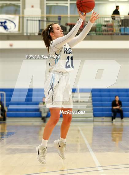Thumbnail 2 in Franklin vs Central (MIAA Division 1 Semifinal) photogallery.