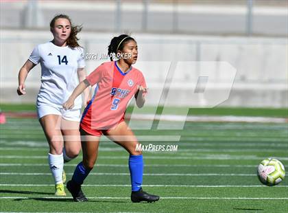 Thumbnail 1 in Boerne-Champion vs. Gregory-Portland (Dripping Springs Invitational) photogallery.