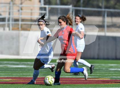 Thumbnail 3 in Boerne-Champion vs. Gregory-Portland (Dripping Springs Invitational) photogallery.