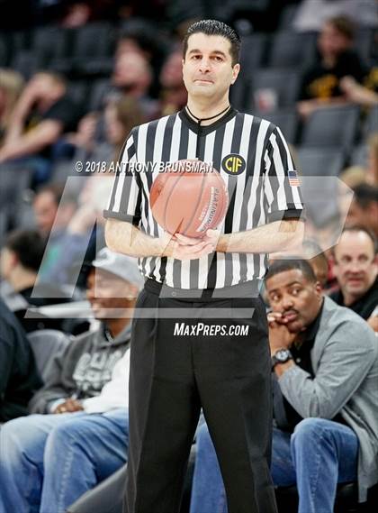 Thumbnail 2 in Chino Hills vs. Las Lomas (CIF State D1 Final) photogallery.