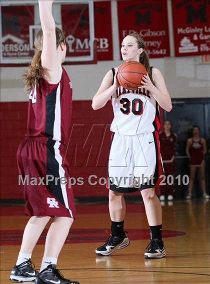 Thumbnail 2 in Oak Ridge @ Maryville (Region 2 AAA Final) photogallery.