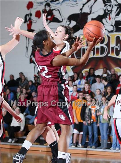 Thumbnail 1 in Oak Ridge @ Maryville (Region 2 AAA Final) photogallery.