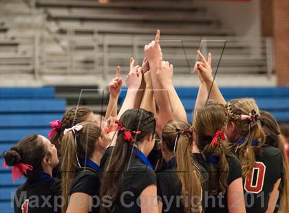 Thumbnail 3 in Exeter-West Greenwich vs. Cranston West (RIIL D2 Final) photogallery.