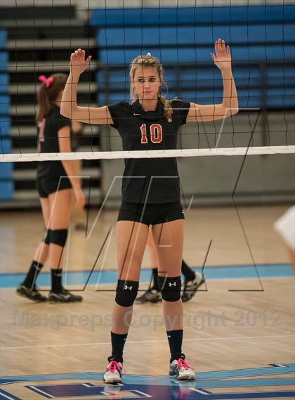 Thumbnail 1 in Exeter-West Greenwich vs. Cranston West (RIIL D2 Final) photogallery.