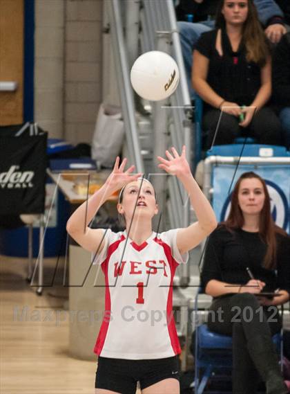 Thumbnail 3 in Exeter-West Greenwich vs. Cranston West (RIIL D2 Final) photogallery.