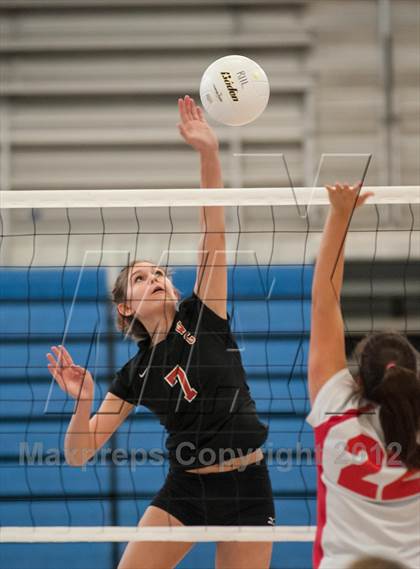 Thumbnail 1 in Exeter-West Greenwich vs. Cranston West (RIIL D2 Final) photogallery.