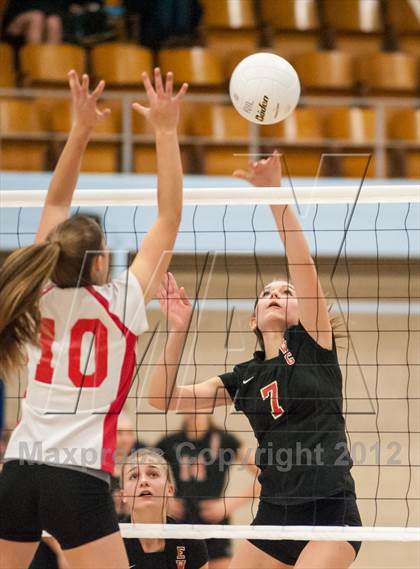 Thumbnail 1 in Exeter-West Greenwich vs. Cranston West (RIIL D2 Final) photogallery.
