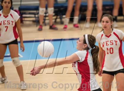Thumbnail 3 in Exeter-West Greenwich vs. Cranston West (RIIL D2 Final) photogallery.