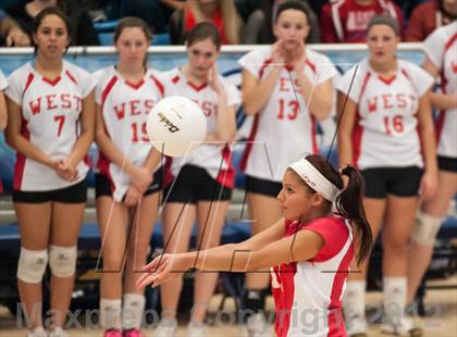 Thumbnail 2 in Exeter-West Greenwich vs. Cranston West (RIIL D2 Final) photogallery.