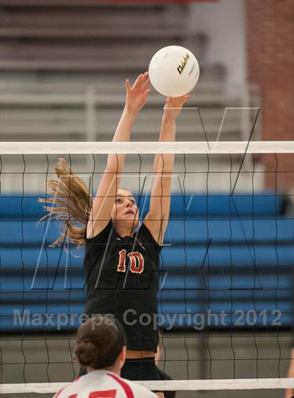 Thumbnail 3 in Exeter-West Greenwich vs. Cranston West (RIIL D2 Final) photogallery.