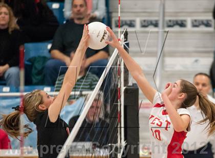 Thumbnail 2 in Exeter-West Greenwich vs. Cranston West (RIIL D2 Final) photogallery.