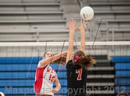Thumbnail 2 in Exeter-West Greenwich vs. Cranston West (RIIL D2 Final) photogallery.