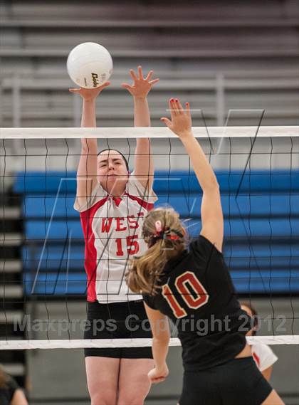 Thumbnail 3 in Exeter-West Greenwich vs. Cranston West (RIIL D2 Final) photogallery.
