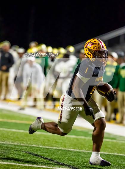Thumbnail 3 in Ware County vs Perry photogallery.