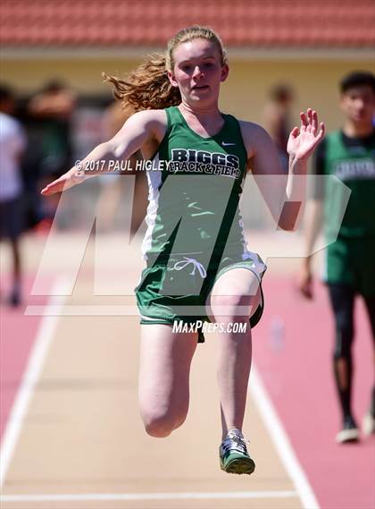 Thumbnail 3 in West Valley Invitational photogallery.