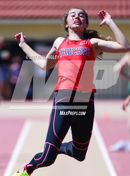 Thumbnail 2 in West Valley Invitational photogallery.