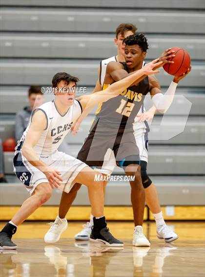 Thumbnail 3 in Davis vs. Corner Canyon (Utah Elite 8) photogallery.