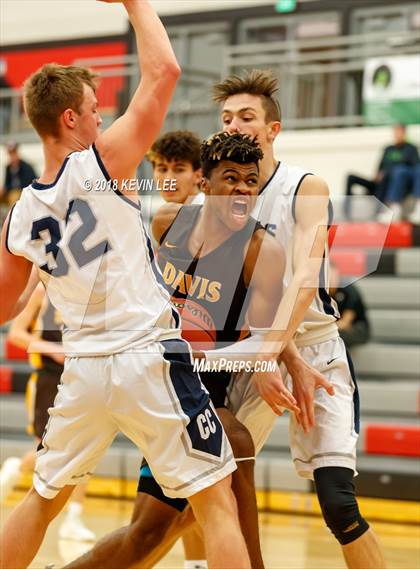 Thumbnail 2 in Davis vs. Corner Canyon (Utah Elite 8) photogallery.