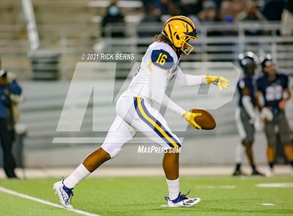 Thumbnail 3 in Nimitz @ College Park (UIL 6A Bi-District Playoff) photogallery.