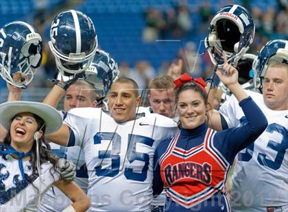 Thumbnail 2 in Smithson Valley vs. Reagan (UIL 5A Division 2 Region 4 Bi-District Playoff) photogallery.