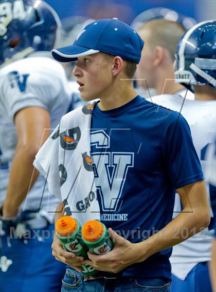 Thumbnail 1 in Smithson Valley vs. Reagan (UIL 5A Division 2 Region 4 Bi-District Playoff) photogallery.