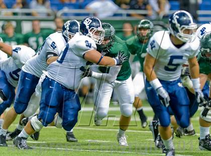 Thumbnail 2 in Smithson Valley vs. Reagan (UIL 5A Division 2 Region 4 Bi-District Playoff) photogallery.