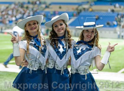 Thumbnail 2 in Smithson Valley vs. Reagan (UIL 5A Division 2 Region 4 Bi-District Playoff) photogallery.