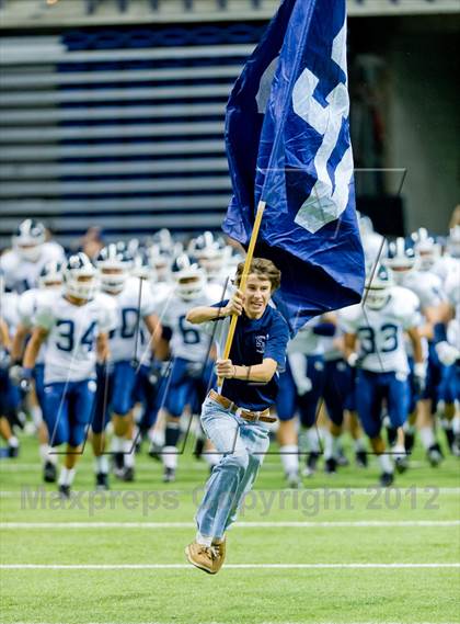 Thumbnail 2 in Smithson Valley vs. Reagan (UIL 5A Division 2 Region 4 Bi-District Playoff) photogallery.