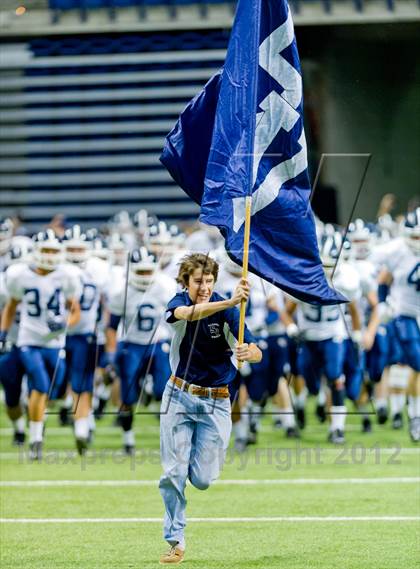 Thumbnail 3 in Smithson Valley vs. Reagan (UIL 5A Division 2 Region 4 Bi-District Playoff) photogallery.