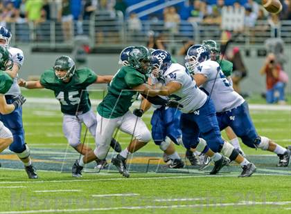 Thumbnail 3 in Smithson Valley vs. Reagan (UIL 5A Division 2 Region 4 Bi-District Playoff) photogallery.