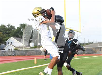Thumbnail 2 in Thomas Jefferson @ Grace King (Scrimmage at Joe Yenni Stadium) photogallery.