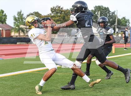Thumbnail 2 in Thomas Jefferson @ Grace King (Scrimmage at Joe Yenni Stadium) photogallery.