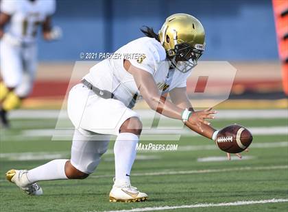 Thumbnail 2 in Thomas Jefferson @ Grace King (Scrimmage at Joe Yenni Stadium) photogallery.