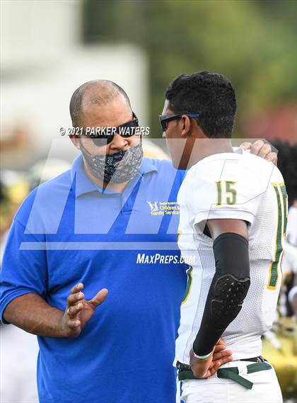 Thumbnail 1 in Thomas Jefferson @ Grace King (Scrimmage at Joe Yenni Stadium) photogallery.