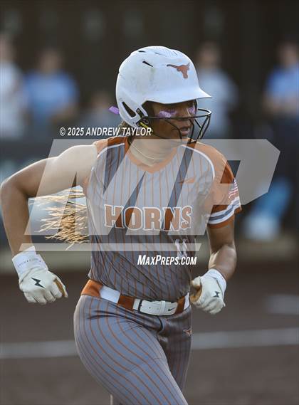 Thumbnail 2 in Dobie @ Kingwood photogallery.