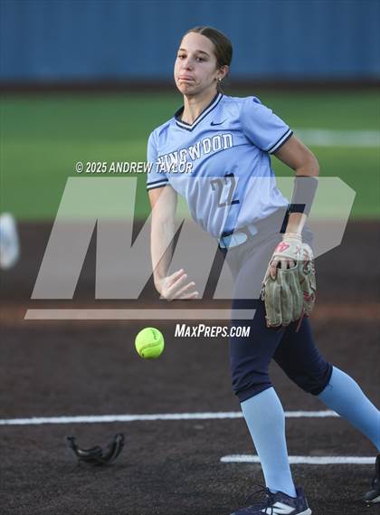 Thumbnail 2 in Dobie @ Kingwood photogallery.