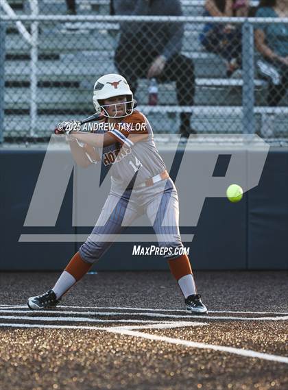 Thumbnail 3 in Dobie @ Kingwood photogallery.