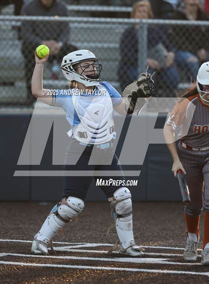 Thumbnail 2 in Dobie @ Kingwood photogallery.