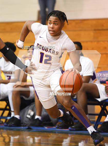 Thumbnail 3 in Edna Karr vs John Curtis (Country Day Classic) photogallery.