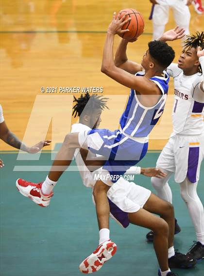 Thumbnail 2 in Edna Karr vs John Curtis (Country Day Classic) photogallery.
