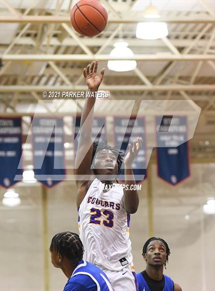 Thumbnail 1 in Edna Karr vs John Curtis (Country Day Classic) photogallery.