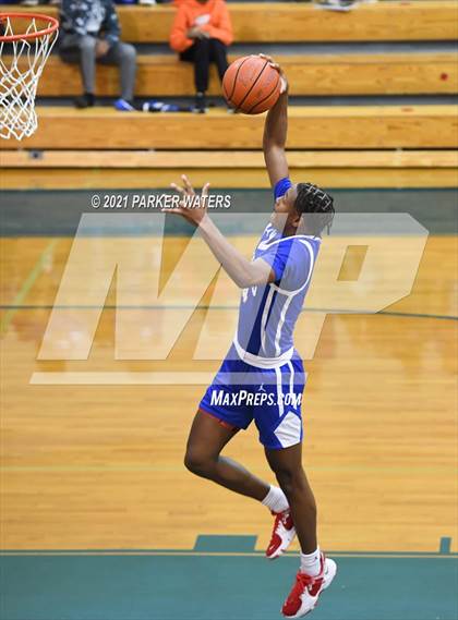 Thumbnail 2 in Edna Karr vs John Curtis (Country Day Classic) photogallery.