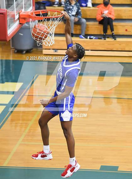 Thumbnail 2 in Edna Karr vs John Curtis (Country Day Classic) photogallery.