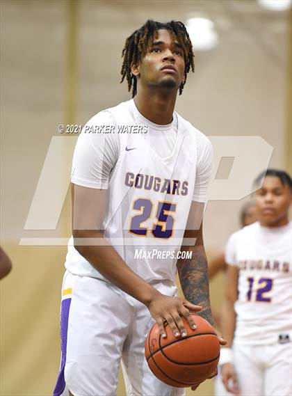 Thumbnail 2 in Edna Karr vs John Curtis (Country Day Classic) photogallery.